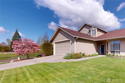Photo of 1230 Lancer Drive, Walla Walla, WA 99362 (MLS # 2466399)