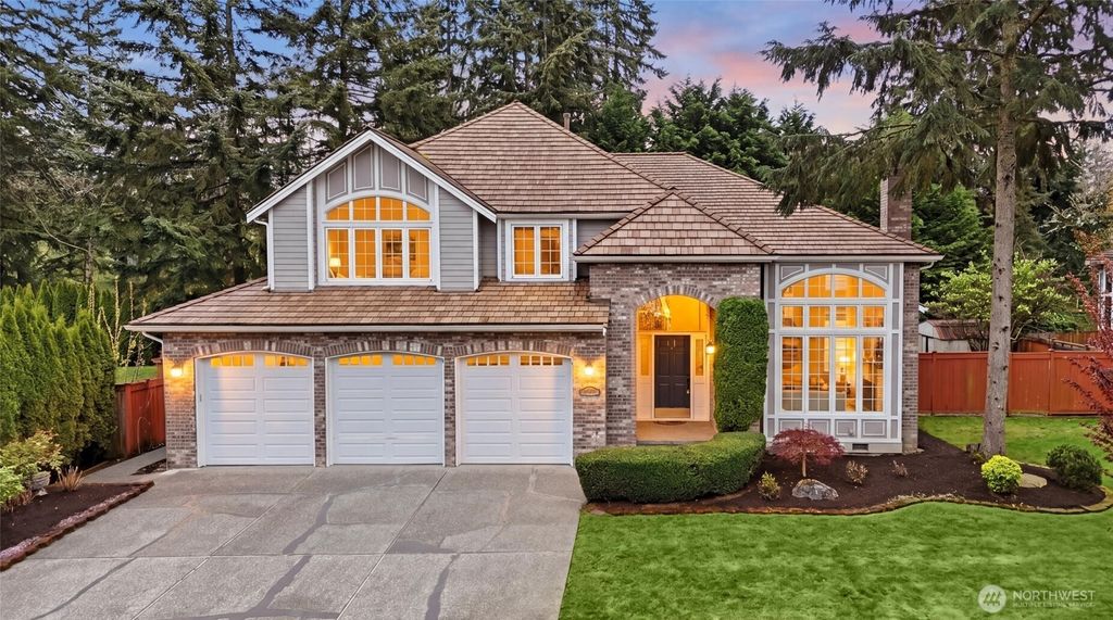 Photo of 15634 27th Drive SE, Mill Creek, WA 98012 (MLS # 2556721)