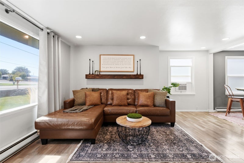 1816 Highland Drive