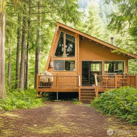 Photo of 38115 564th ST Court E, Ashford, WA 98304 (MLS # 2568329)
