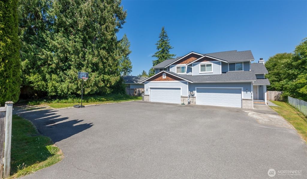 Photo of 2715 99th Avenue NE, Lake Stevens, WA 98258 (MLS # 2389142)