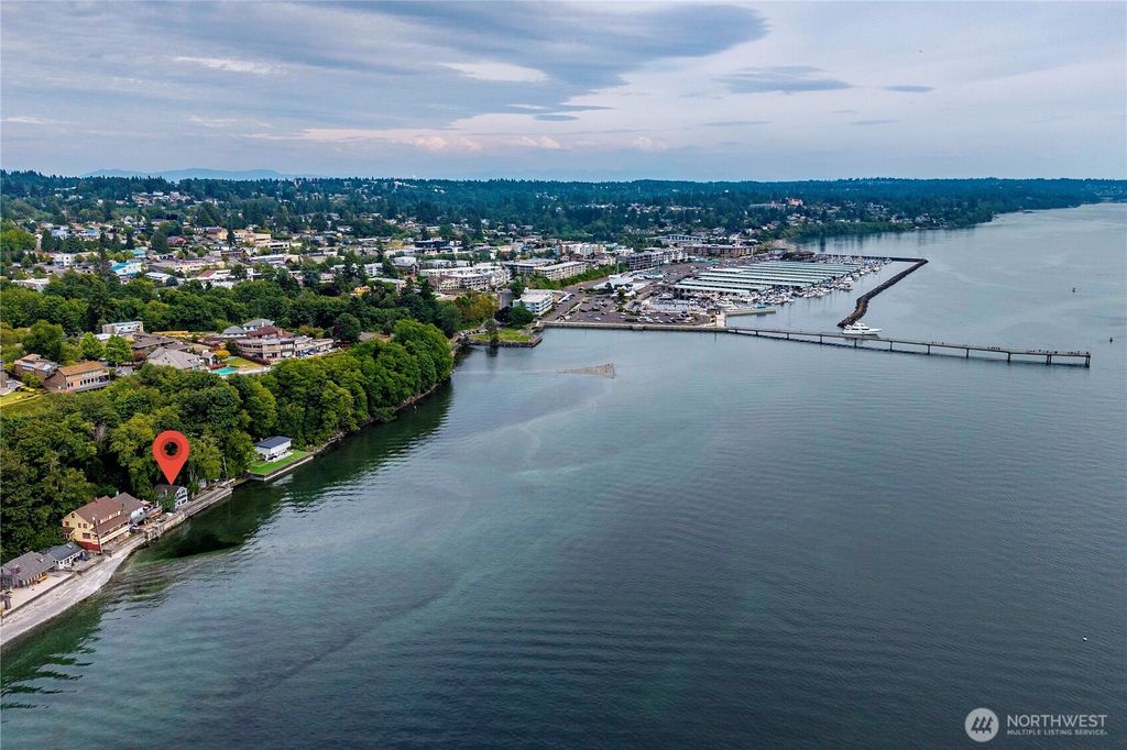 Photo of 230 S 219th Street, Normandy Park, WA 98198 (MLS # 2486697)