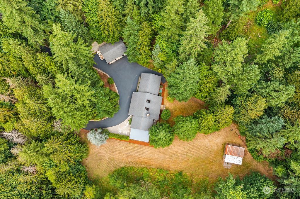 Photo of 24015 NE 43rd Street, Redmond, WA 98053 (MLS # 2156432)