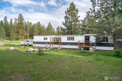 Photo of 4 Cartwright Drive, Tonasket, WA 98855 (MLS # 2460221)