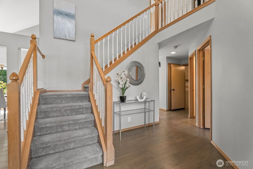 Photo of 13114 86th Place NE, Kirkland, WA 98034 (MLS # 2411969)