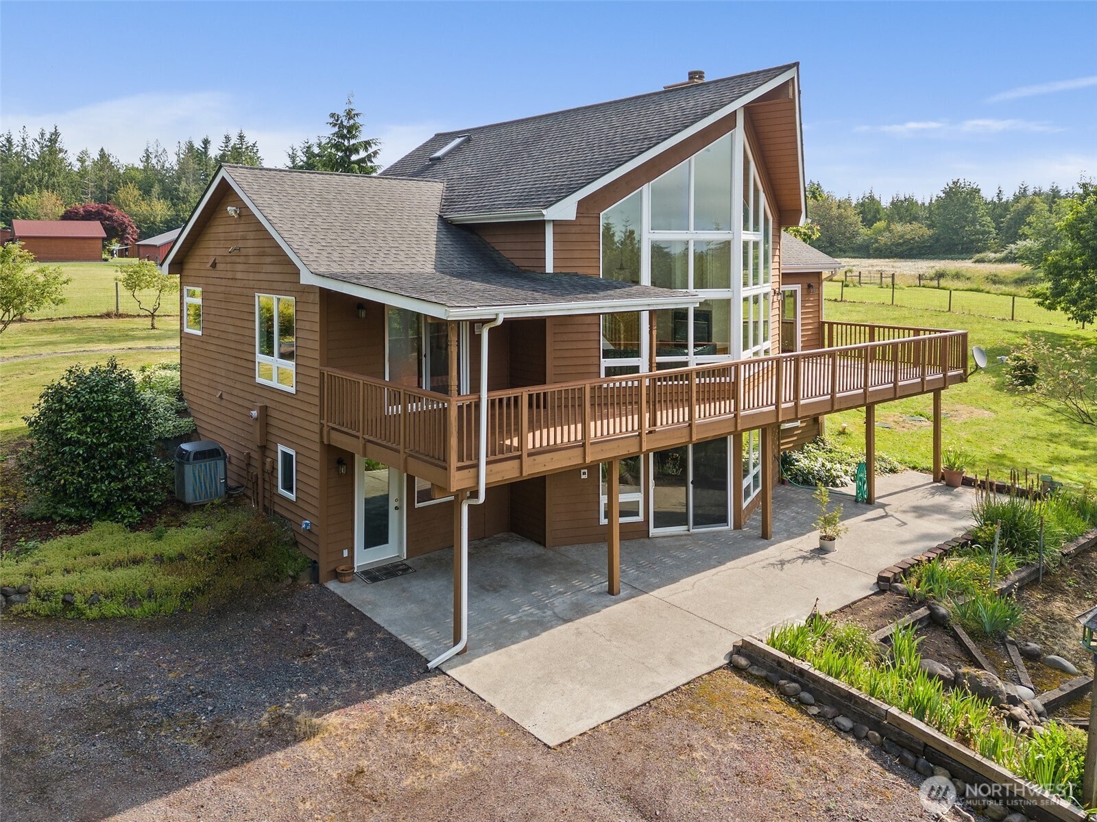 107 Gilbert Road N