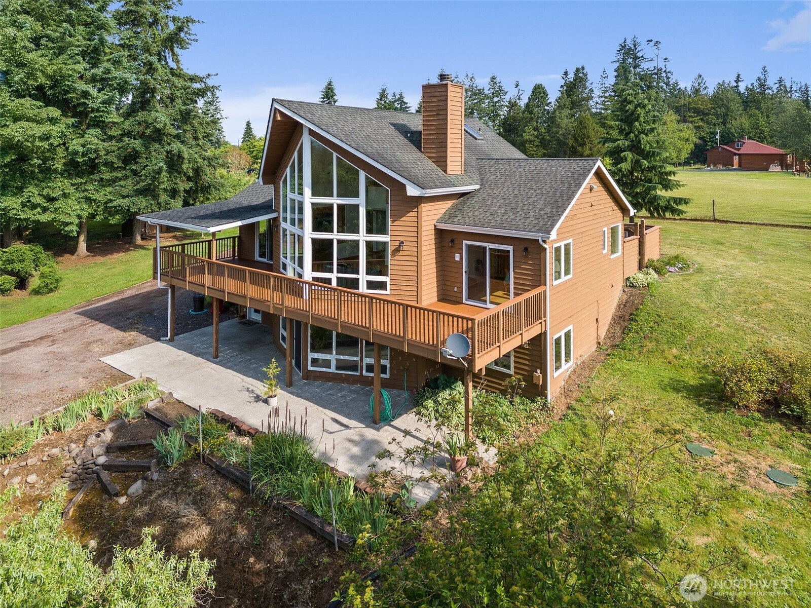 107 Gilbert Road N