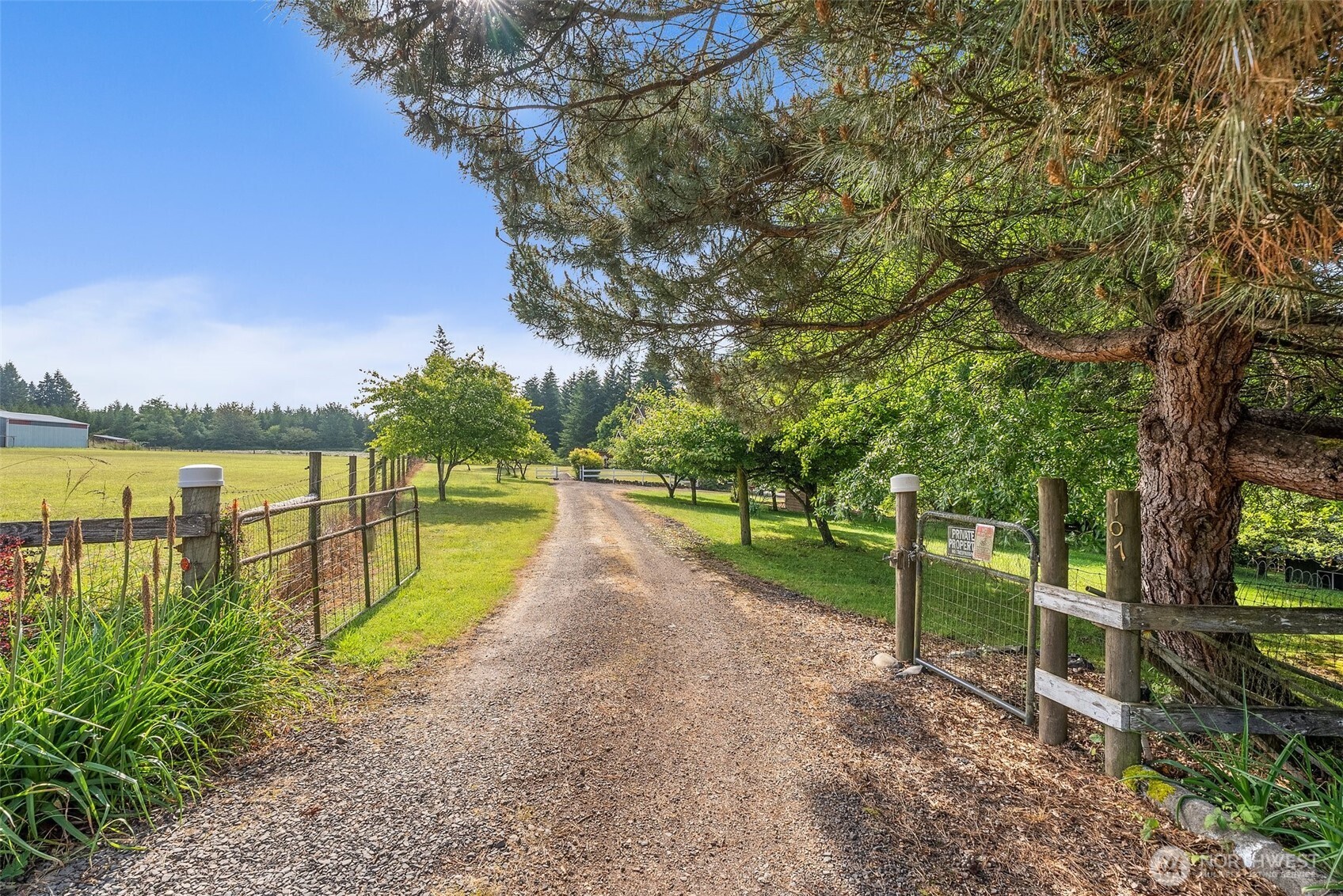107 Gilbert Road N