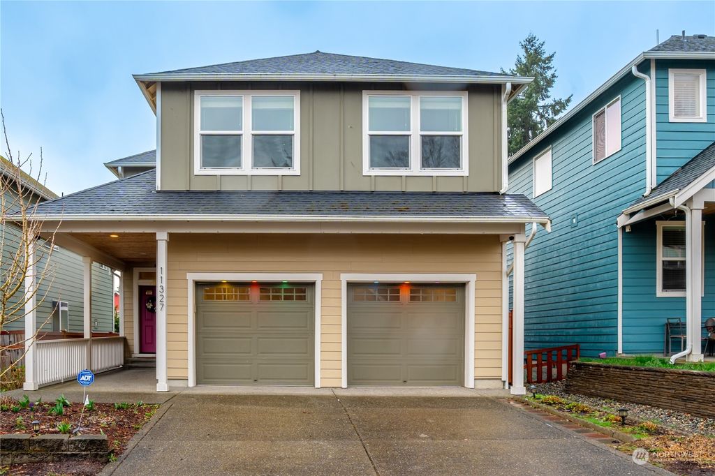 Photo of 11327 4th Place SW, Seattle, WA 98146 (MLS # 2210244)