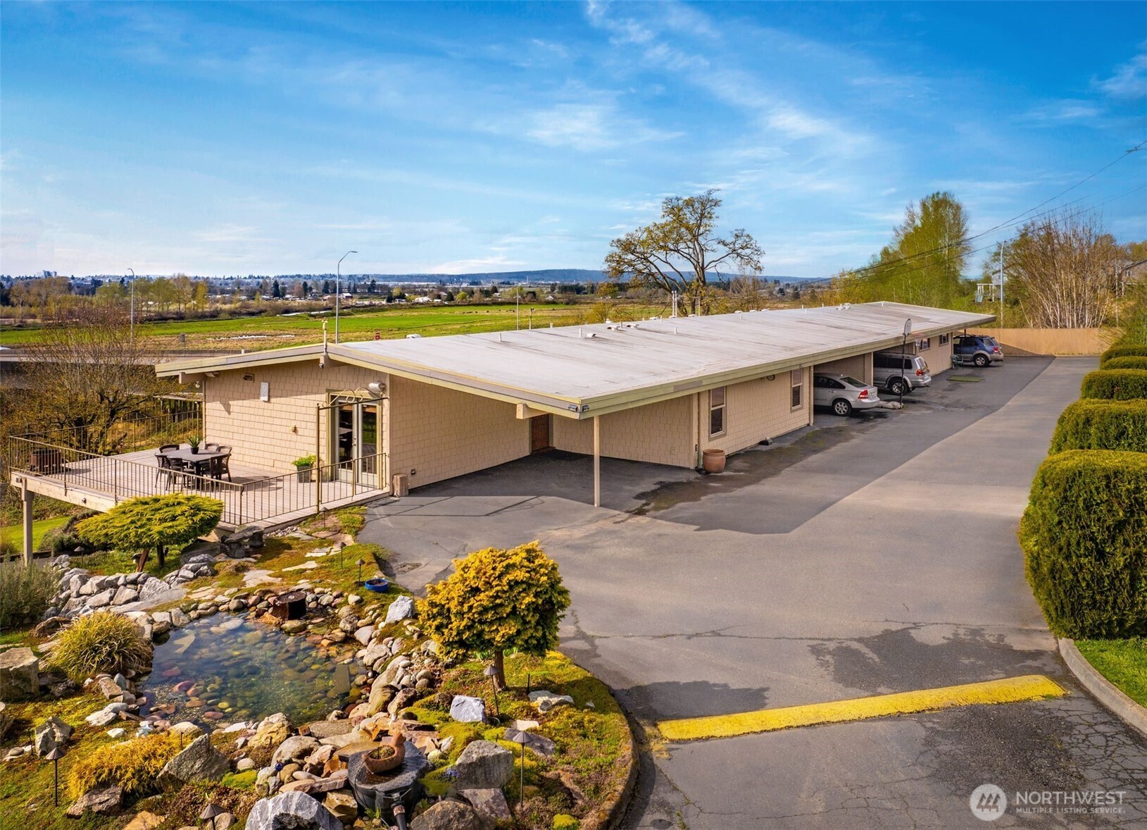 2004 Valley View Drive