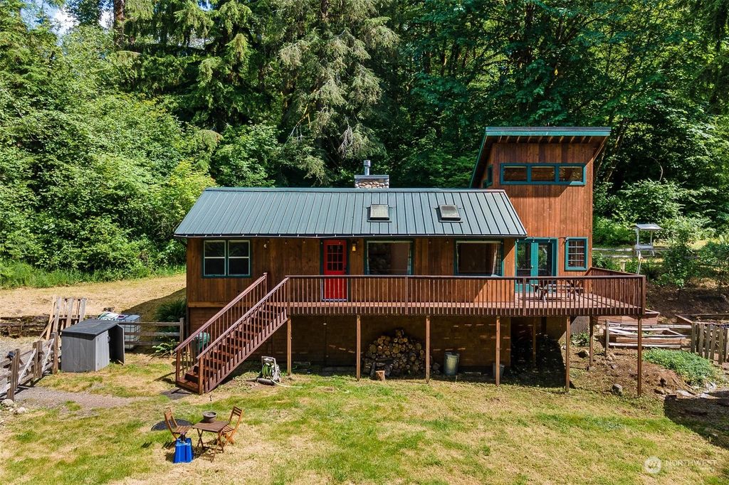 Photo of 34103 NE Stossel Creek Way, Duvall, WA 98019 (MLS # 2262321)