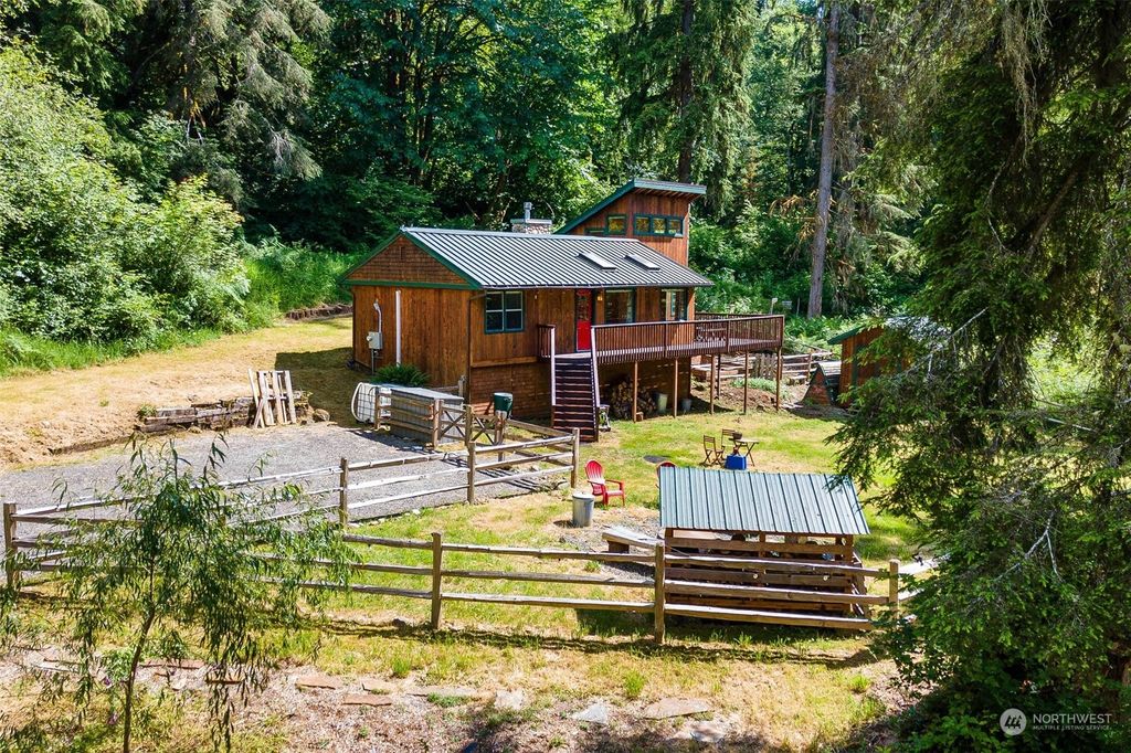 Photo of 34103 NE Stossel Creek Way, Duvall, WA 98019 (MLS # 2262321)