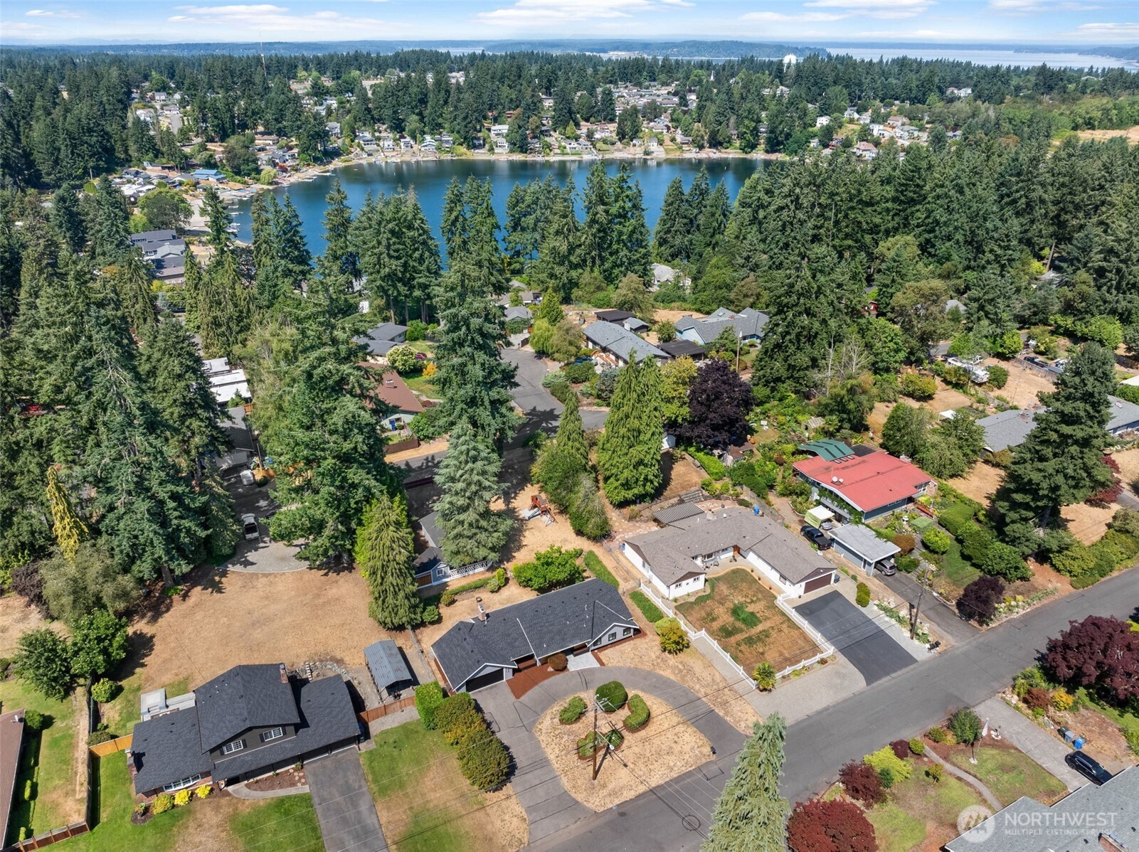 10702 Northstar Way SW