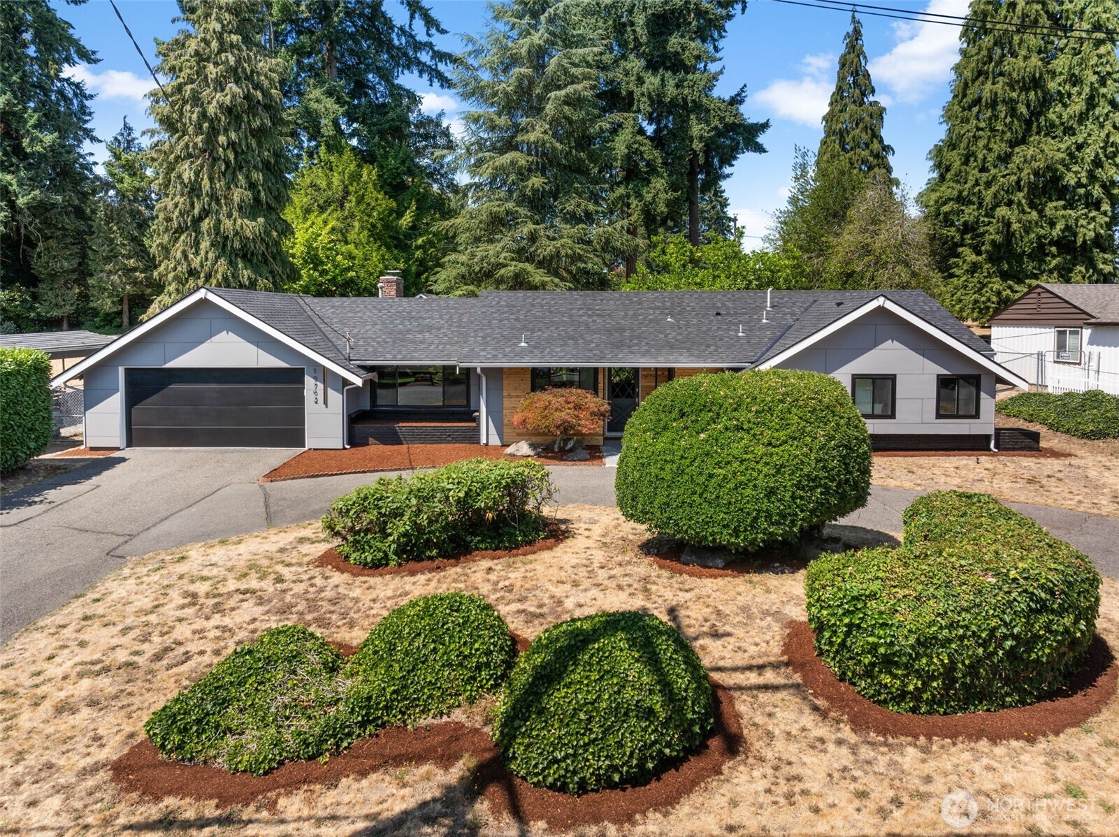 10702 Northstar Way SW