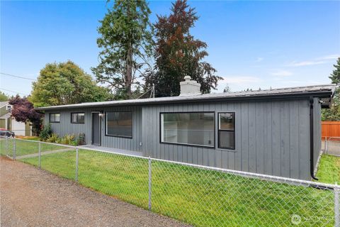 Photo of 236 E Arcadia Avenue, Shelton, WA 98584 (MLS # 2415583)
