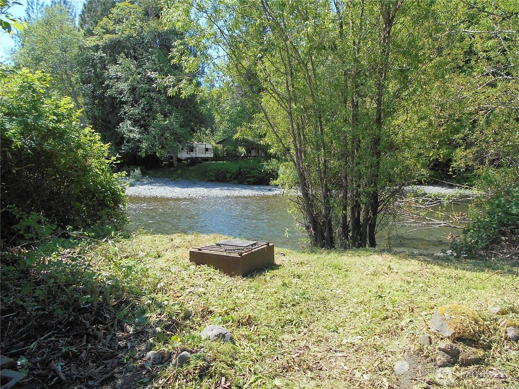 Photo of 170 Kelly Road, Brinnon, WA 98320 (MLS # 2525494)