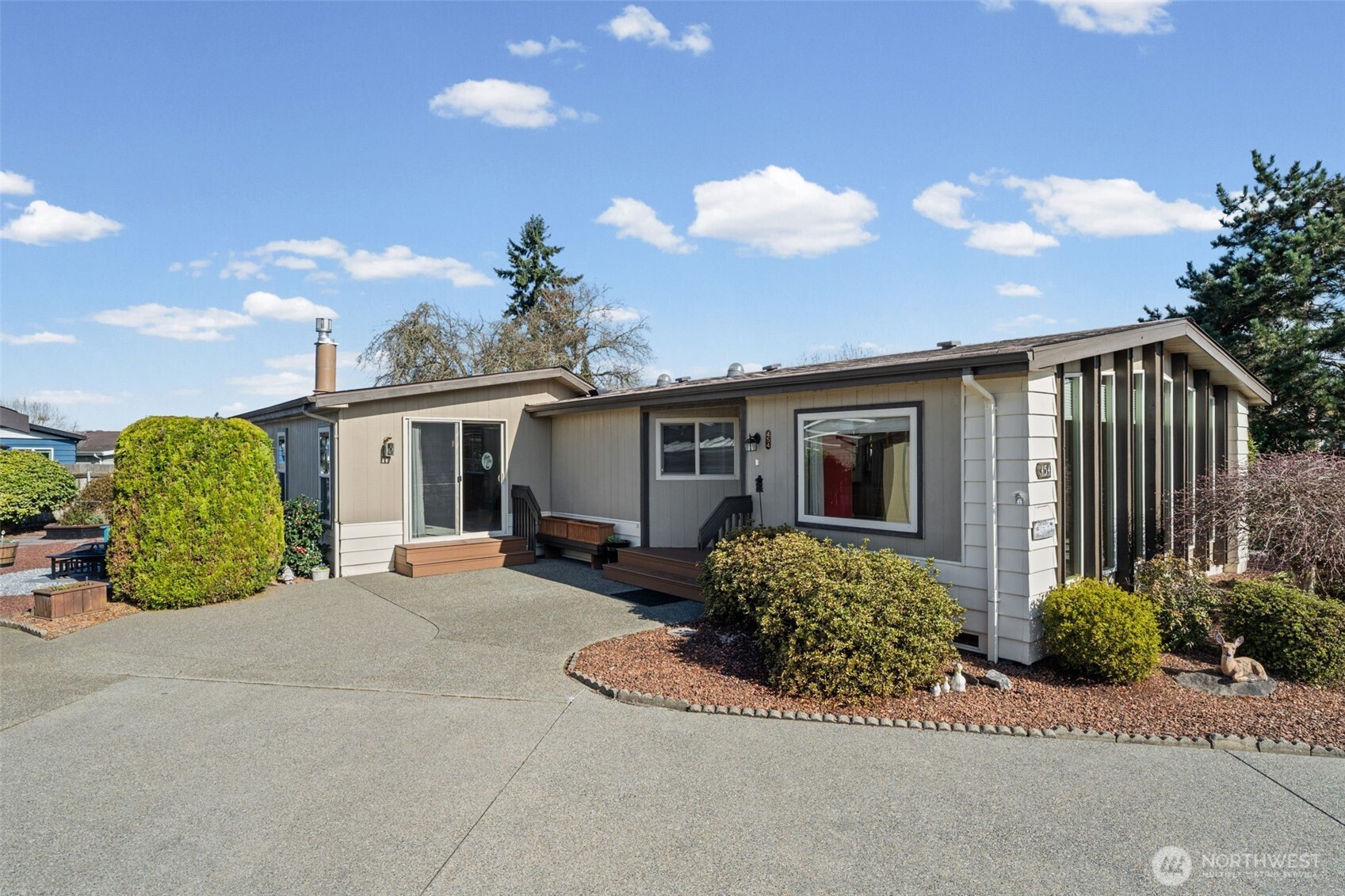 1402 22nd Street NE 454