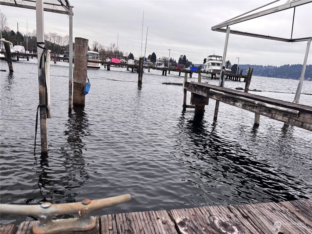 Photo of 3911 Lake Washington Boulevard SE #A-84, Bellevue, WA 98006 (MLS # 2327196)