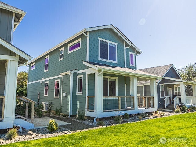 425 Elderberry Lane SW