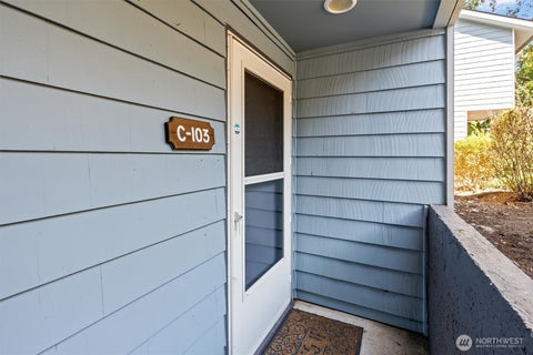 Photo of 2630 S 226th Street #C103, Des Moines, WA 98198 (MLS # 2574582)