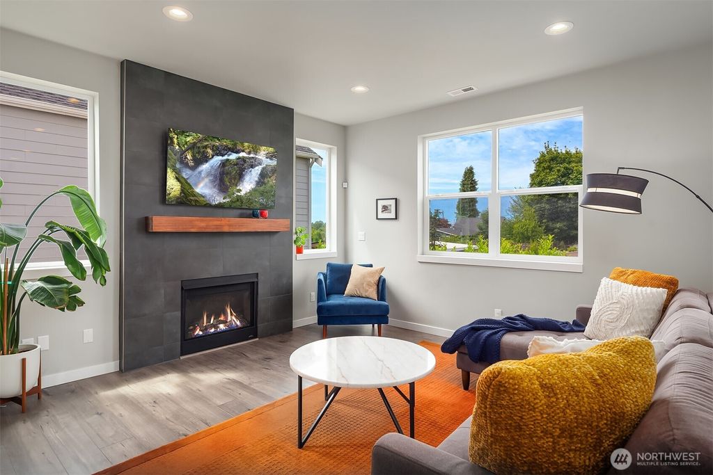 Photo of 9700 Lindsay Place S, Seattle, WA 98118 (MLS # 2394359)