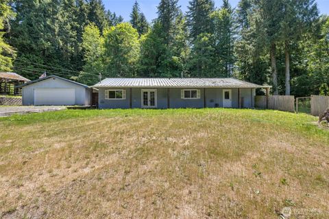 Photo of 33 Baskins Road, Port Angeles, WA 98363 (MLS # 2532504)