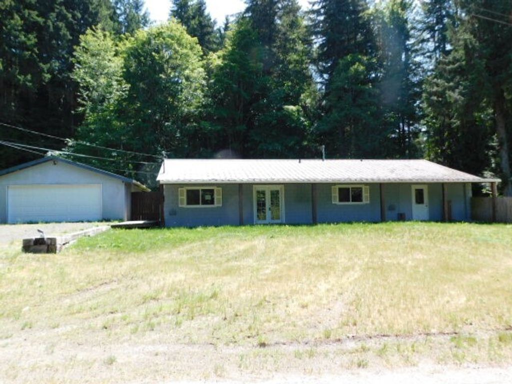 Photo of 33 Baskins Road, Port Angeles, WA 98363 (MLS # 2532504)