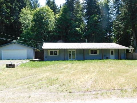 Photo of 33 Baskins Road, Port Angeles, WA 98363 (MLS # 2532504)