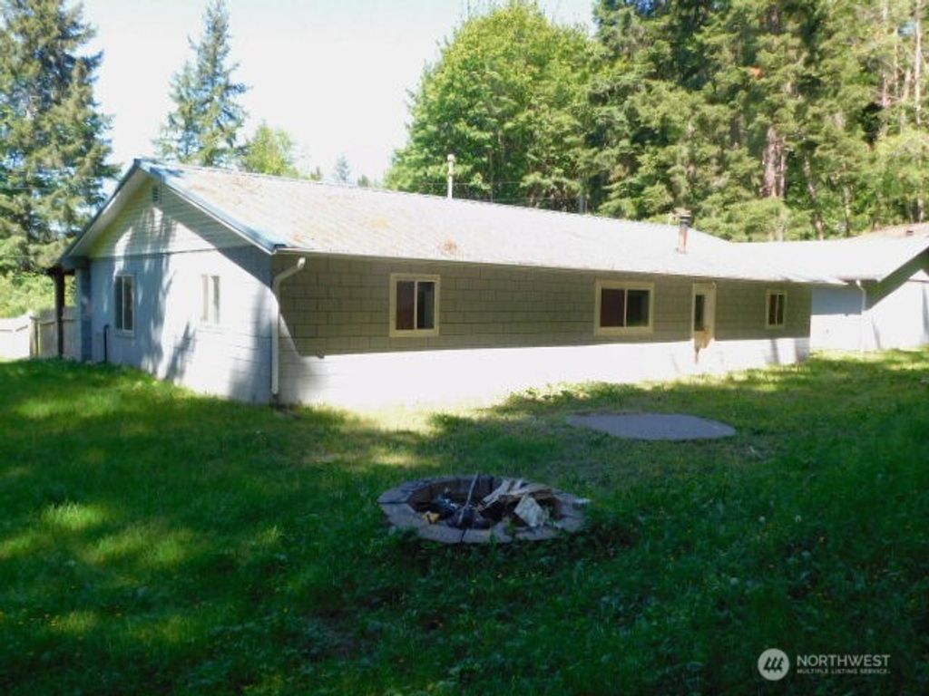Photo of 33 Baskins Road, Port Angeles, WA 98363 (MLS # 2532504)