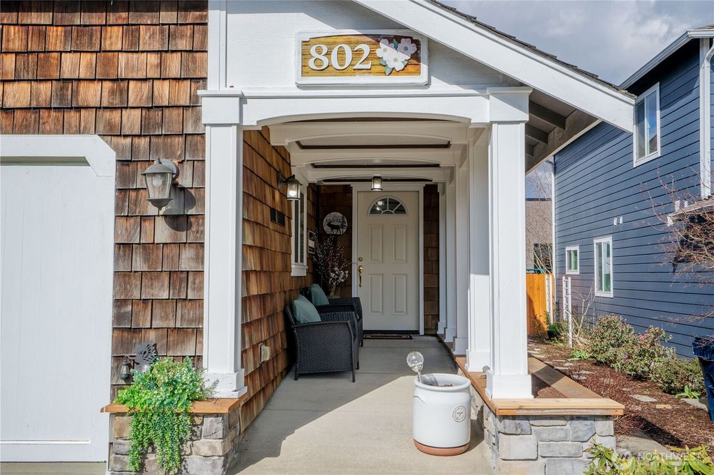 Photo of 802 Bentgrass Way, Lynden, WA 98264 (MLS # 2492595)