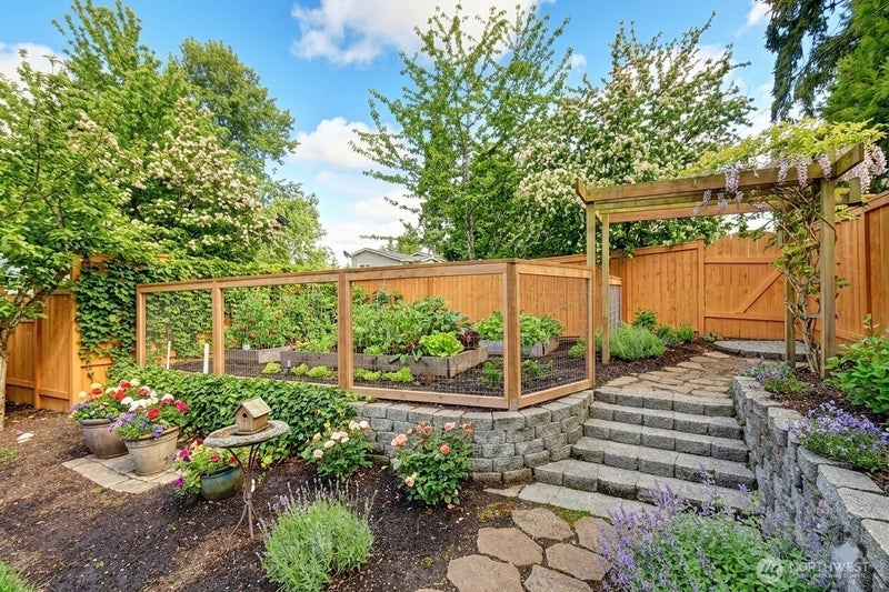 8032 124th Court NE