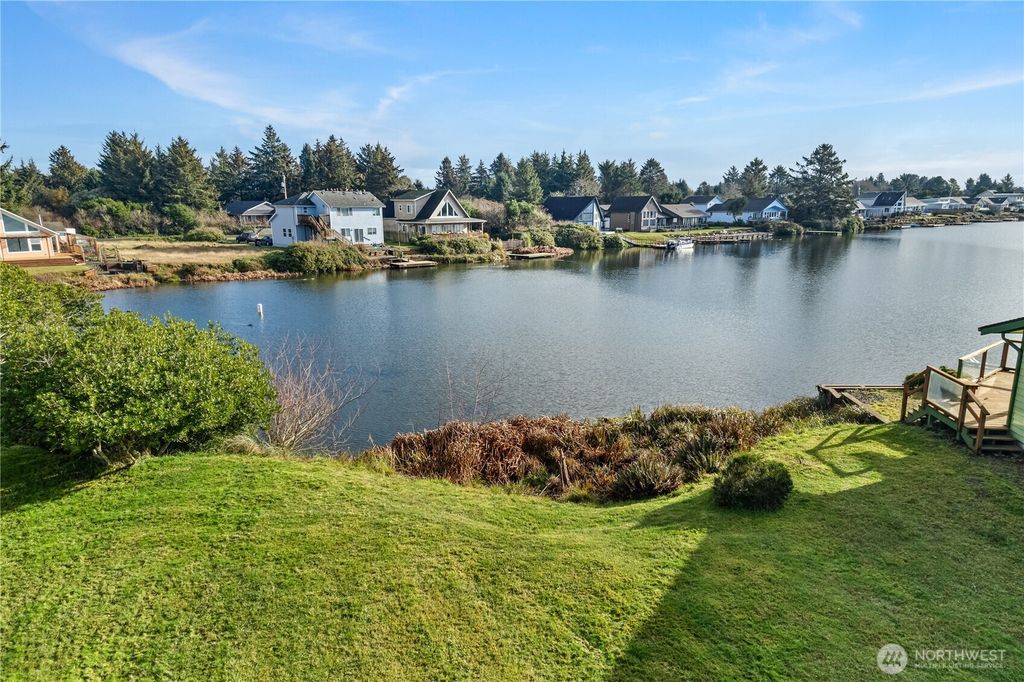 Photo of 800 Cod Court SW, Ocean Shores, WA 98569 (MLS # 2496168)