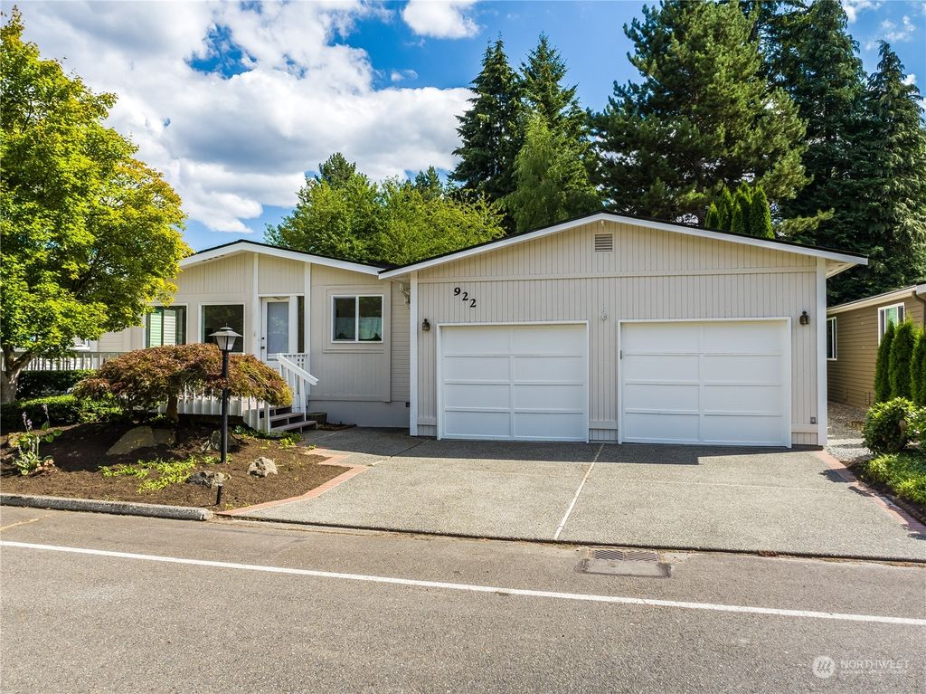 Photo of 922 243rd Street SW, Bothell, WA 98021 (MLS # 2270300)