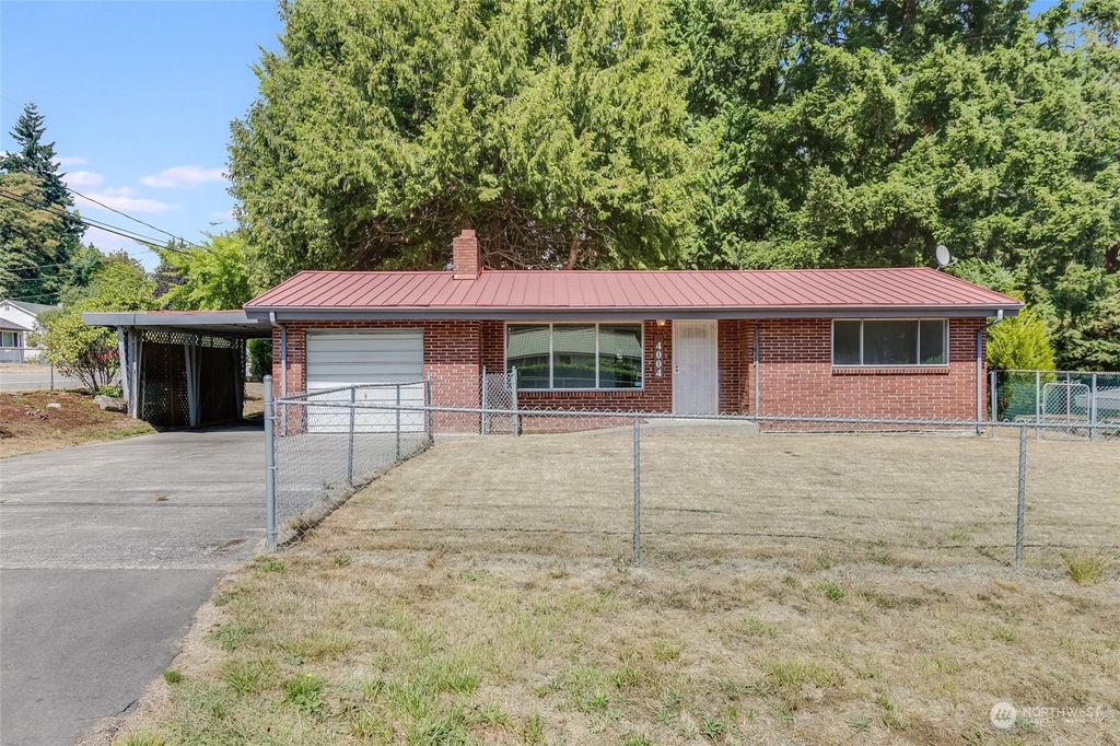 Photo of 4004 S 173rd Street, SeaTac, WA 98188 (MLS # 2157114)