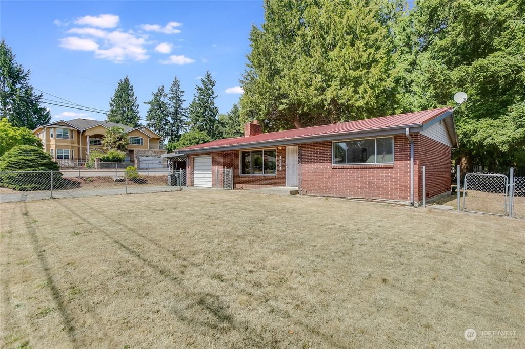 Photo of 4004 S 173rd Street, SeaTac, WA 98188 (MLS # 2157114)