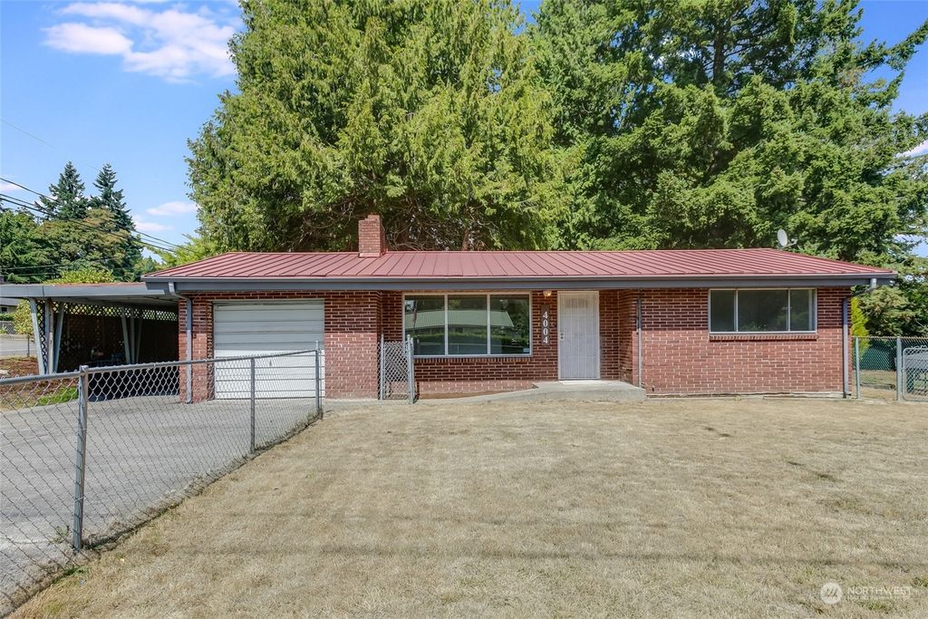 Photo of 4004 S 173rd Street, SeaTac, WA 98188 (MLS # 2157114)