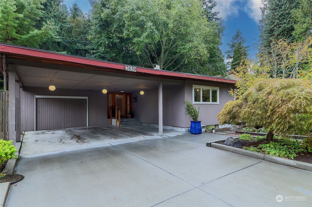 Photo of 2639 NW 95th Street, Seattle, WA 98117 (MLS # 2166133)