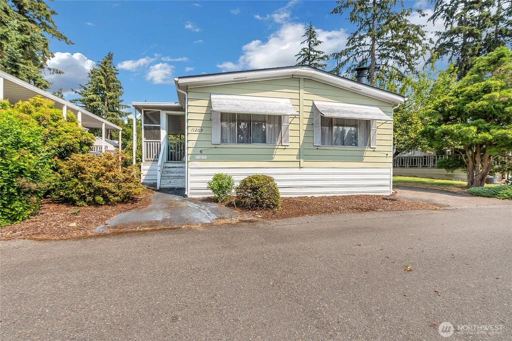Photo of 11209 125th Street Ct E #82, Puyallup, WA 98374 (MLS # 2564467)