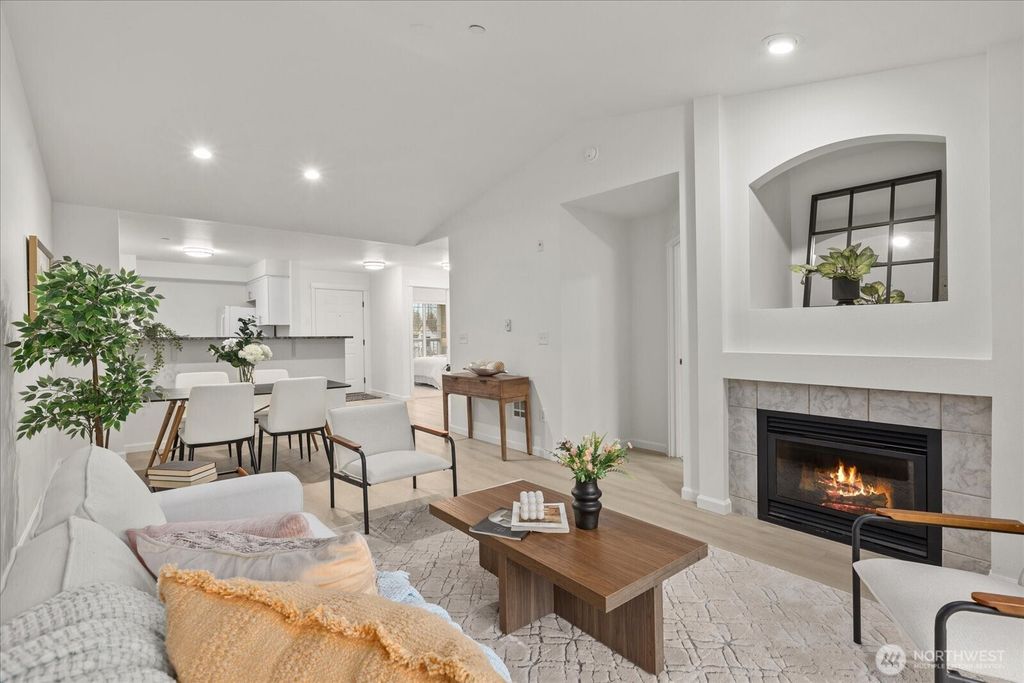 Photo of 2009 196th Street SE #E303, Bothell, WA 98012 (MLS # 2495231)