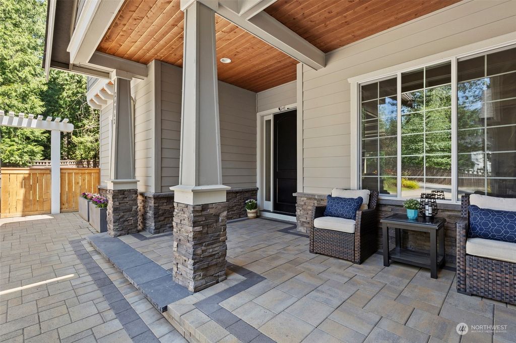 Photo of 24062 NE 20th Street, Sammamish, WA 98074 (MLS # 2263434)