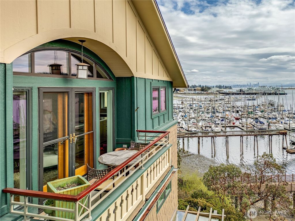 Photo of 546 Wood Avenue SW #3K, Bainbridge Island, WA 98110 (MLS # 2504591)