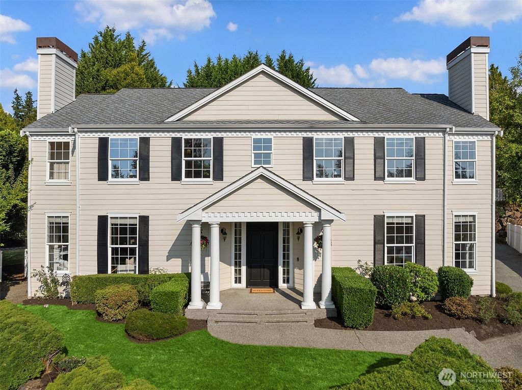 Photo of 4362 231st Court SE, Sammamish, WA 98075 (MLS # 2432389)