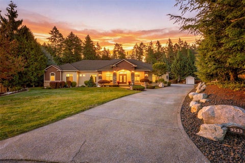 Photo of 9533 39th Loop NE, Olympia, WA 98516 (MLS # 2595984)