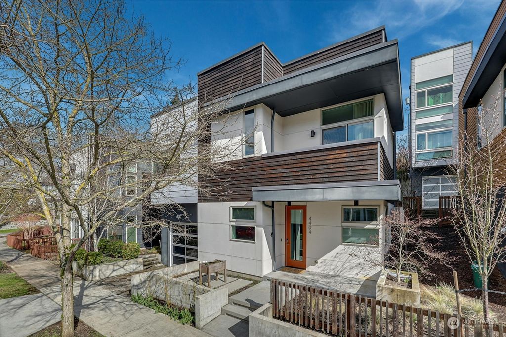 Photo of 4404 Renton Avenue S, Seattle, WA 98108 (MLS # 2207680)