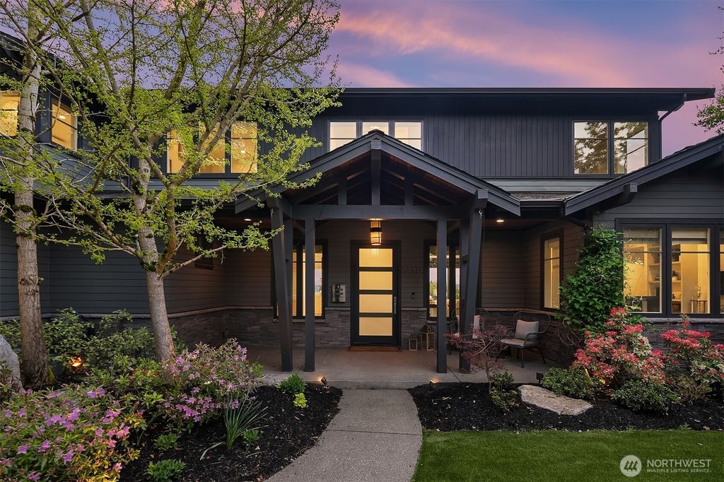 Photo of 7310 51st Avenue NE, Seattle, WA 98115 (MLS # 2507179)