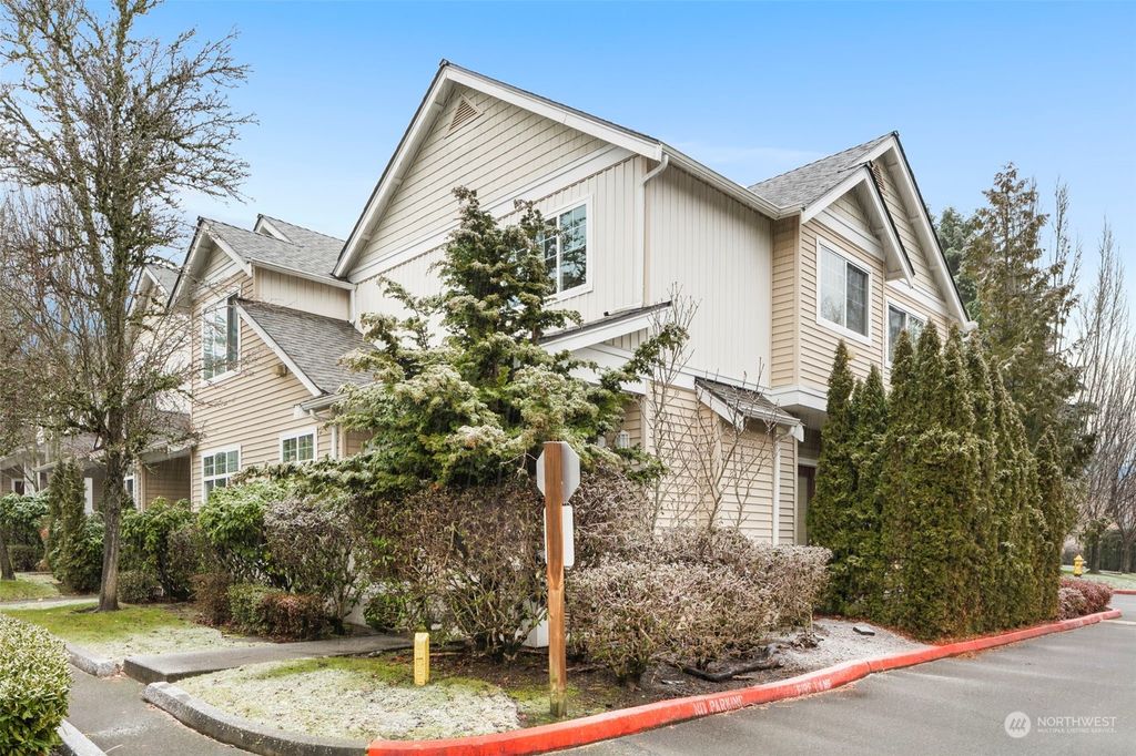 Photo of 820 232nd Place NE, Sammamish, WA 98074 (MLS # 2191932)