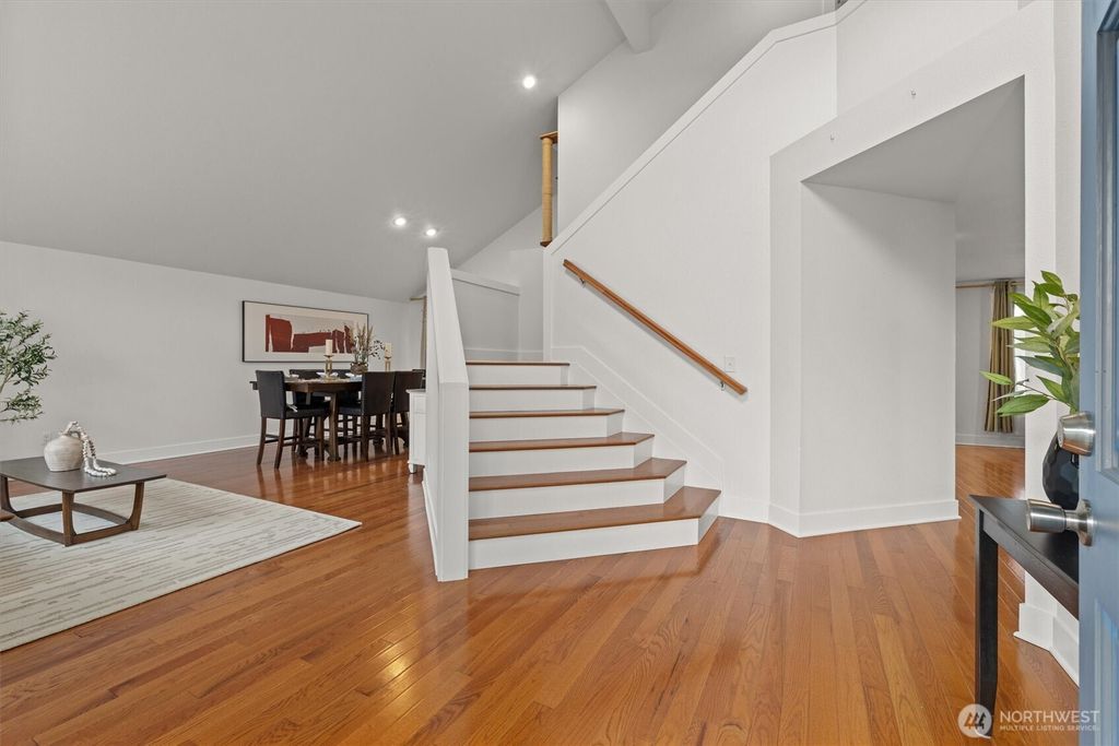 Photo of 15535 156th Court SE, Renton, WA 98058 (MLS # 2482742)