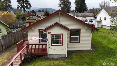 Photo of 114 W 9 TH St, Port Angeles, WA 98362 (MLS # 2506513)