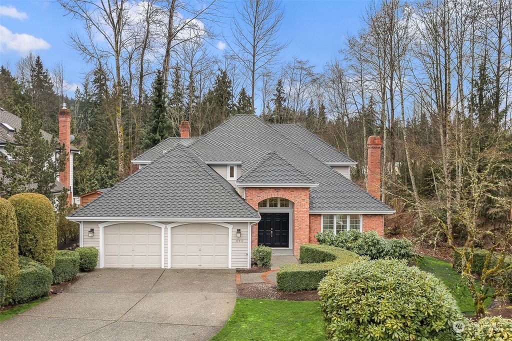 Photo of 17117 SE 47th Place, Bellevue, WA 98006 (MLS # 2215800)