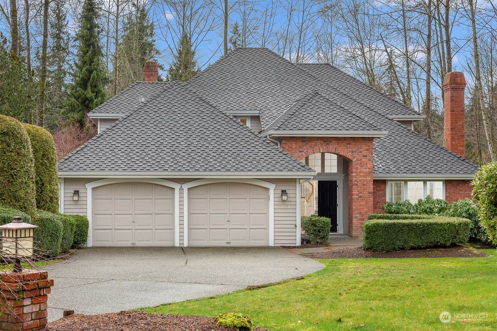 Photo of 17117 SE 47th Place, Bellevue, WA 98006 (MLS # 2215800)